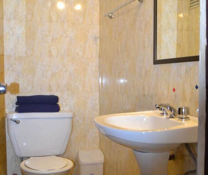 اتاق لوکس, Sagarnaga