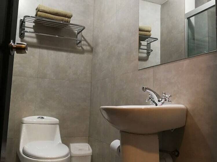 اتاق لوکس, Sagarnaga