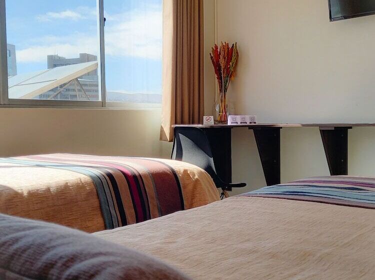 اتاق لوکس با چشم‌انداز شهر, Sagarnaga