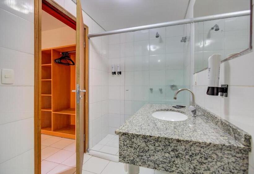 ファミリールーム, Slim Joinville By Slaviero Hoteis