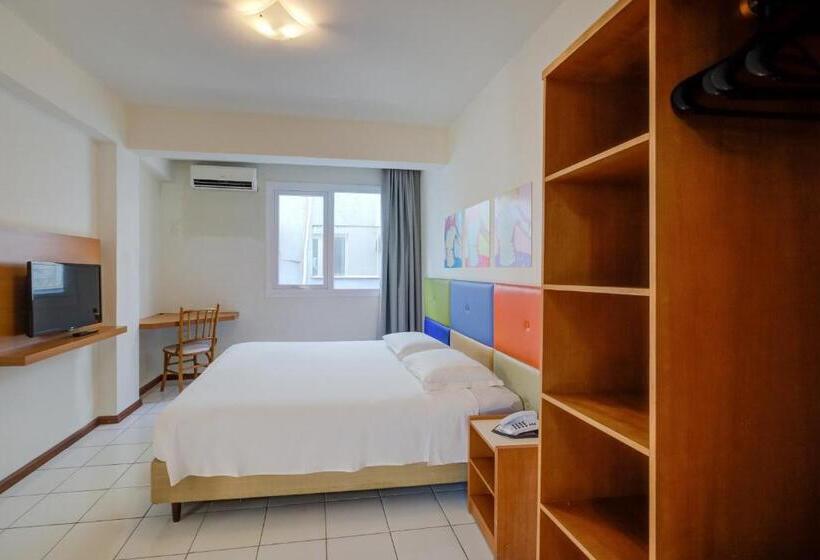 ファミリールーム, Slim Joinville By Slaviero Hoteis