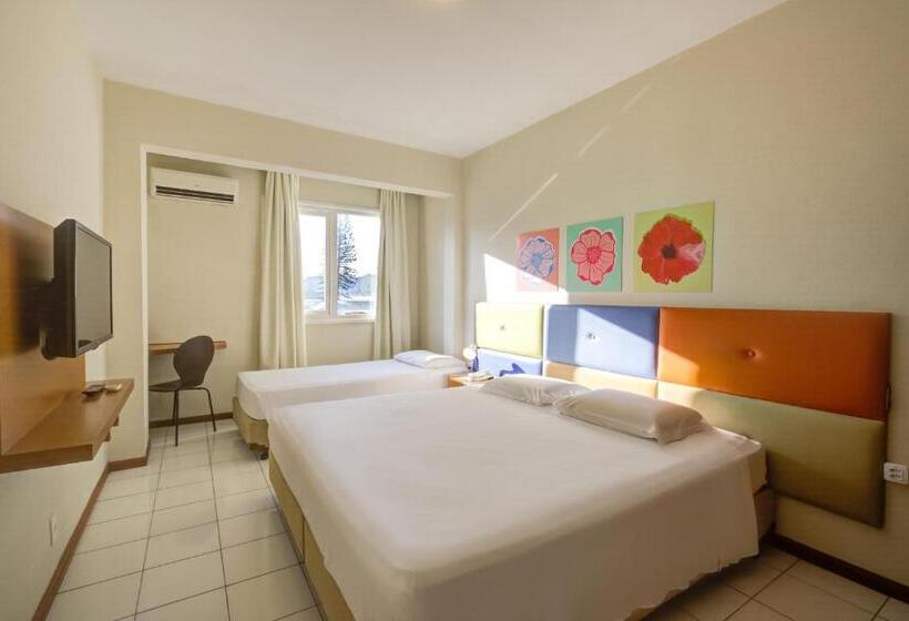 スタンダードトリプルルーム, Slim Joinville By Slaviero Hoteis