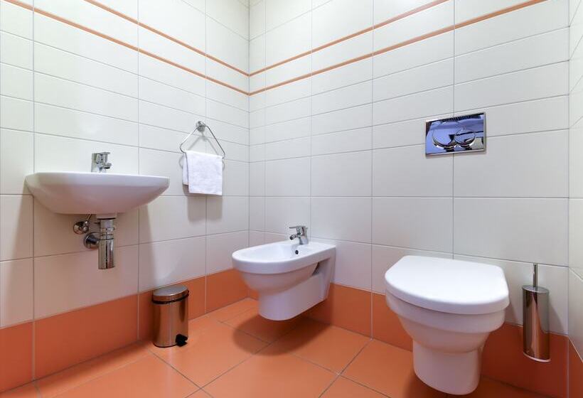 سوییت اجرایی, Tatra