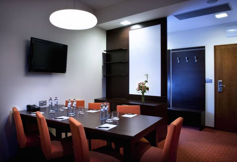 سوییت اجرایی, Tatra