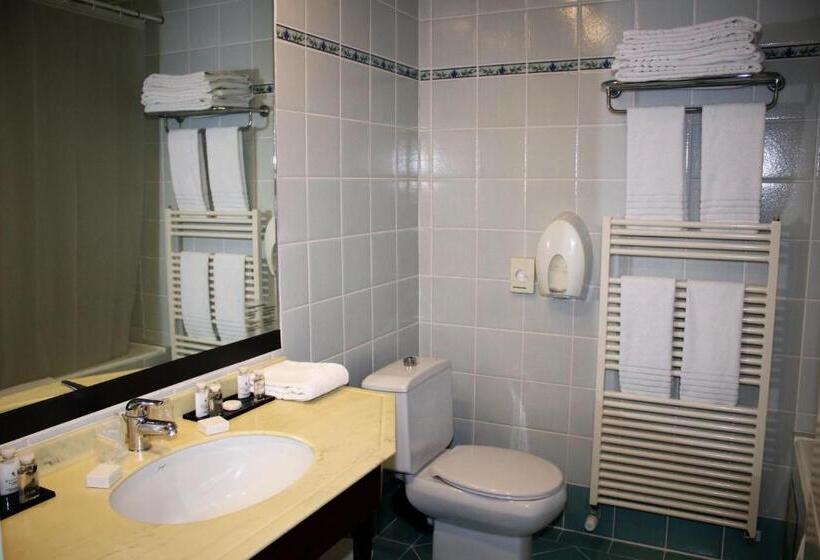 Трехместный Номер Классика, Thermae Palace