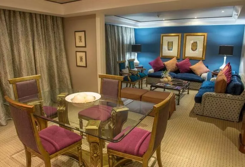 سوئیت پرزیدنت, Peermont Walmont At The Grand Palm  Gaborone
