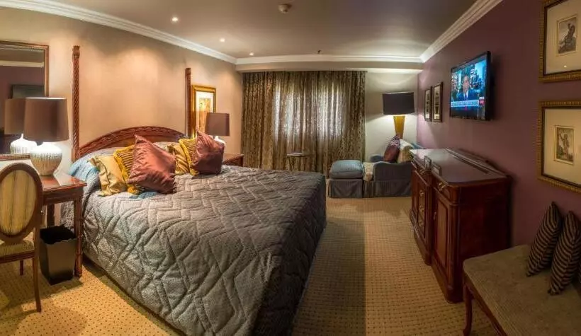 سوئیت پرزیدنت, Peermont Walmont At The Grand Palm  Gaborone