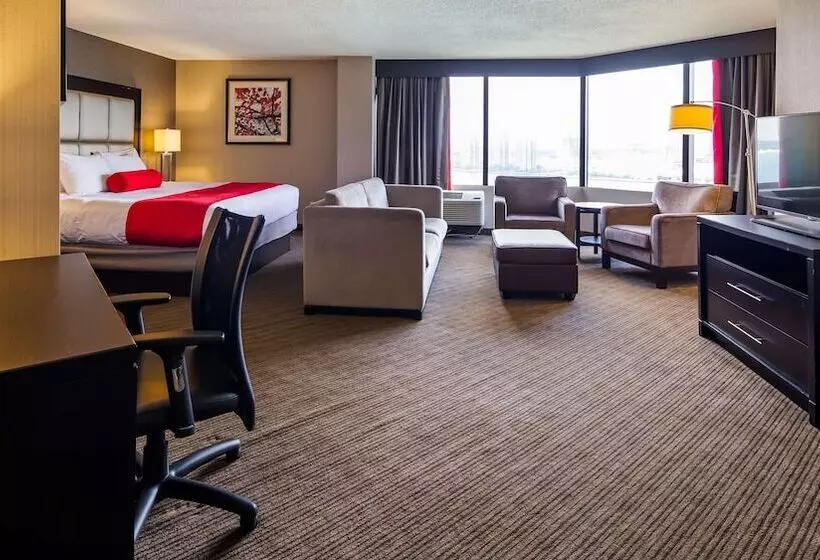 سوئیت با چشمانداز رودخانه, Best Western Plus Waterfront