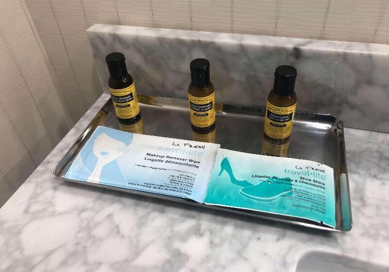 带大床的标准间, Best Western Plus Waterfront