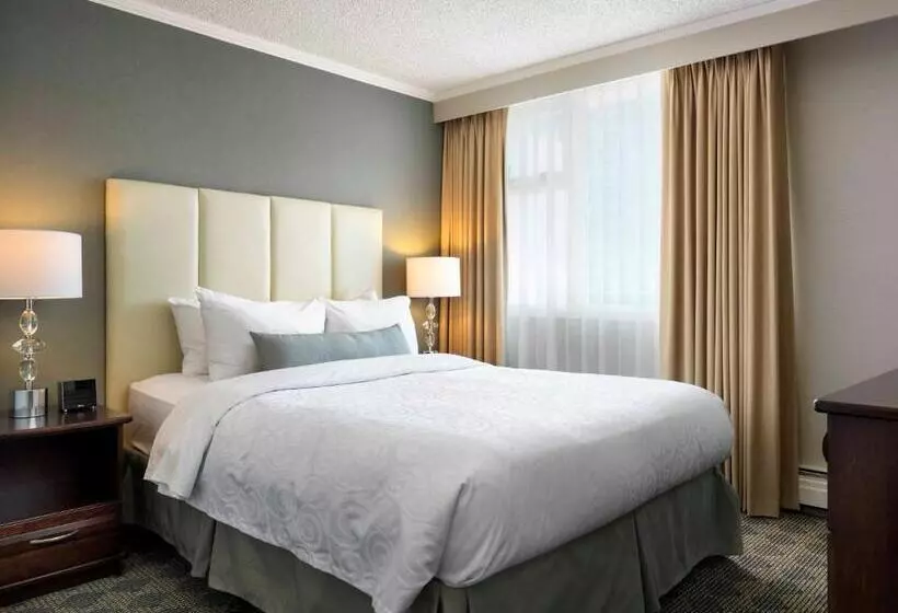 سوییت لوکس, Chateau Victoria Hotel & Suites