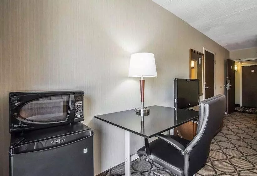 ２ダブルベッドのスタンダードルーム, Comfort Inn Sherbrooke