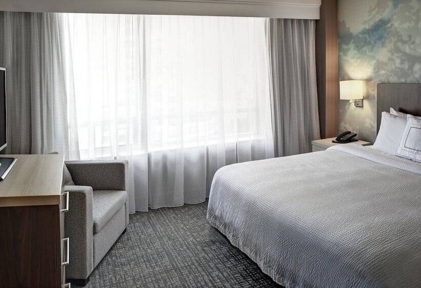 ダブルベッドスタンダードルーム, Courtyard By Marriott Toronto Downtown