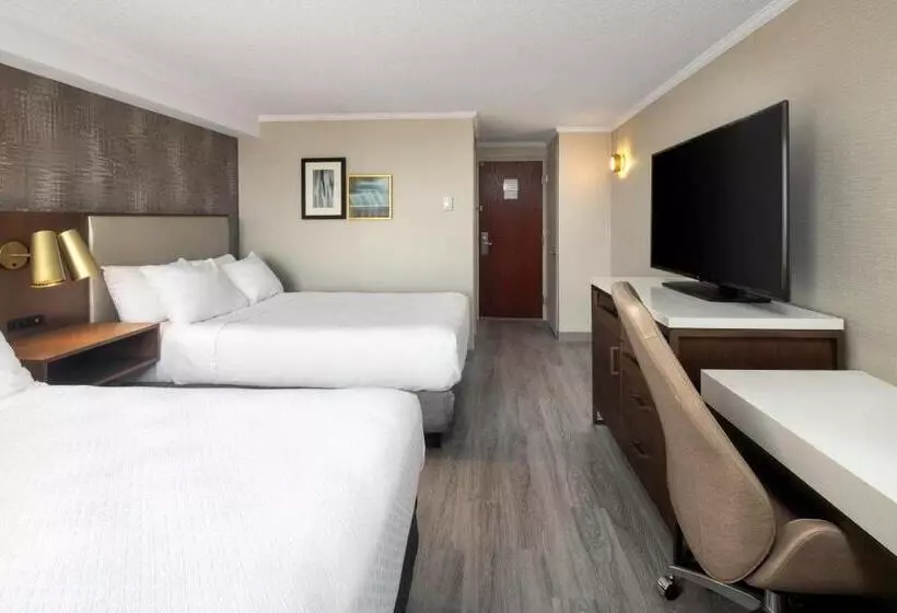 اتاق استاندارد, Crowne Plaza Toronto Airport, An Ihg