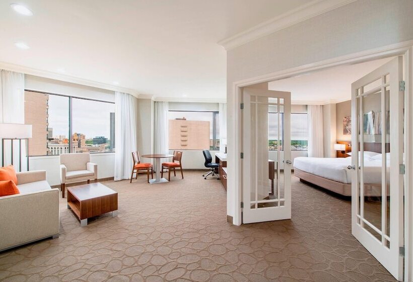Президентский Люкс, Delta Hotels By Marriott Regina