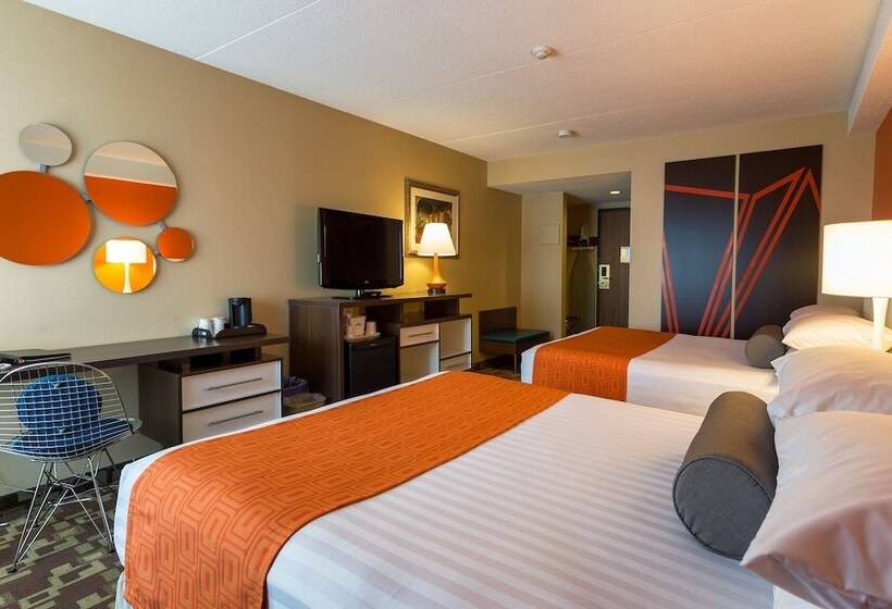 غرفه قياسيه سريرين مزدوجين, Howard Johnson Plaza By Wyndham By The Falls Niagara Falls
