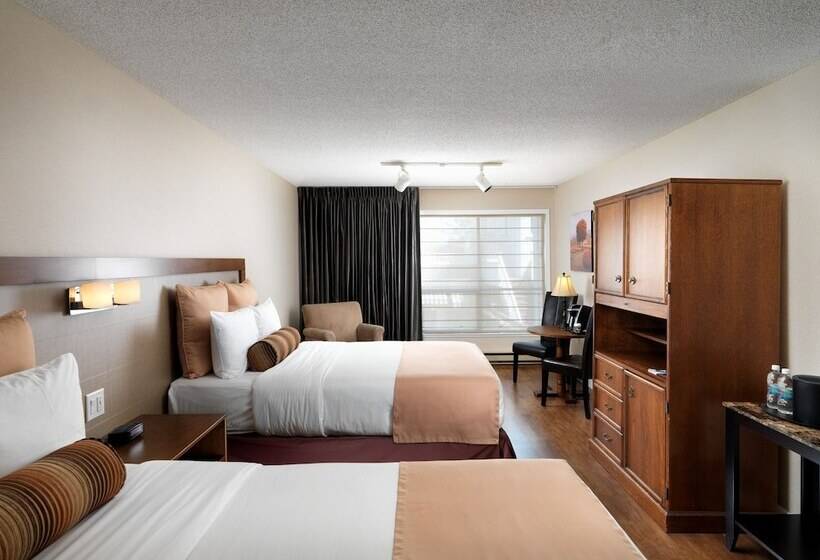 带2个双人床的标准工作室, Huntingdon Hotel And Suites