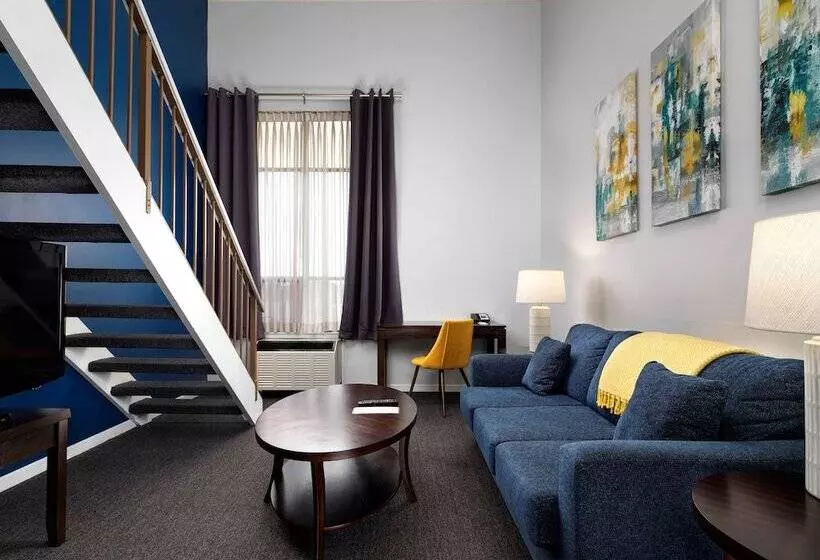 سوییت خانوادگی, Huntingdon Hotel And Suites