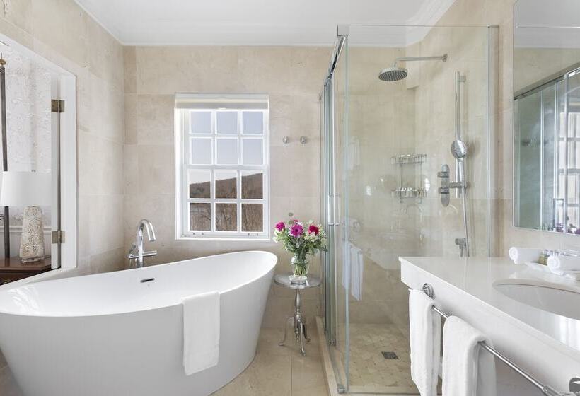 디럭스 룸, Manoir Hovey, Relais & Châteaux