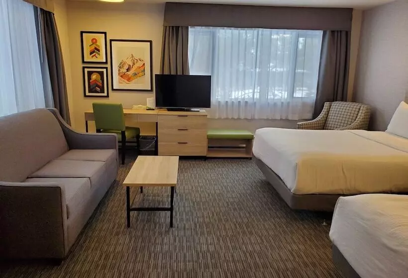 ファミリールーム, Mountaineer Lodge