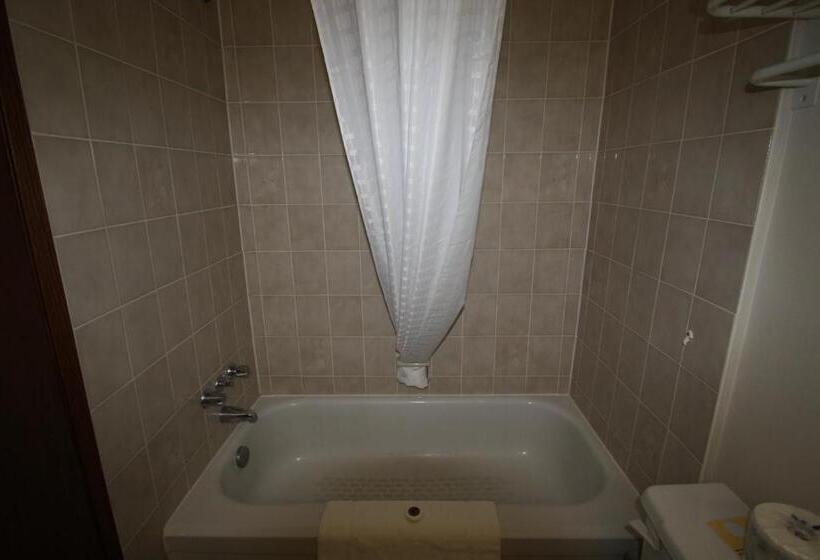 غرفة قياسية سرير كينج, Mountaineer Lodge