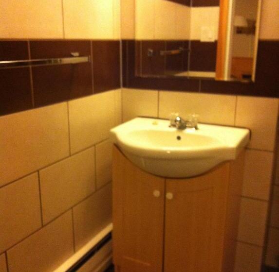 חדר סטנדרט, Ponderosa Motor Inn