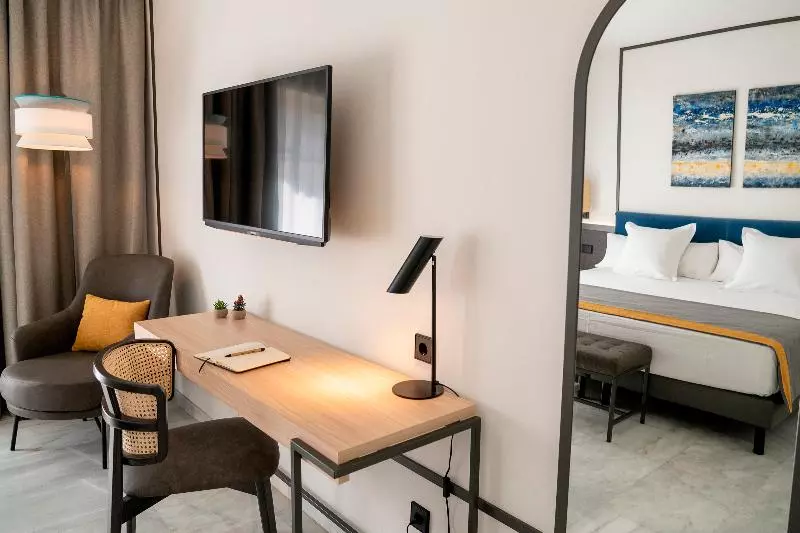 سوئیت پریمیوم, Radisson Blu Vancouver Airport