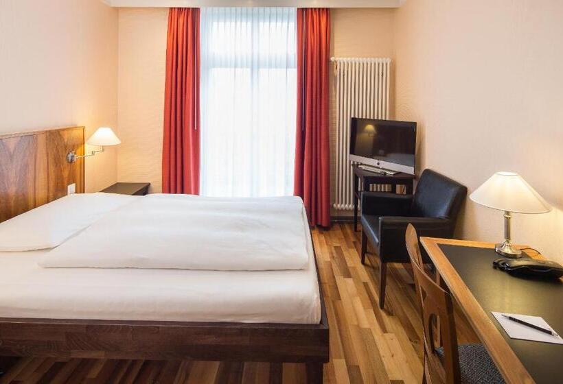 エコノミーシングルルーム, Schweizerhof Basel