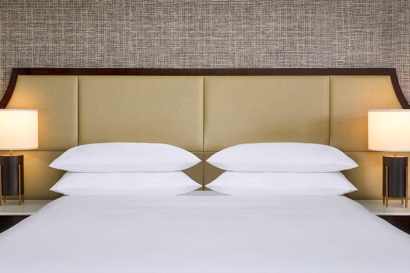 Номер Deluxe Кровать Кинг, Sheraton Hamilton