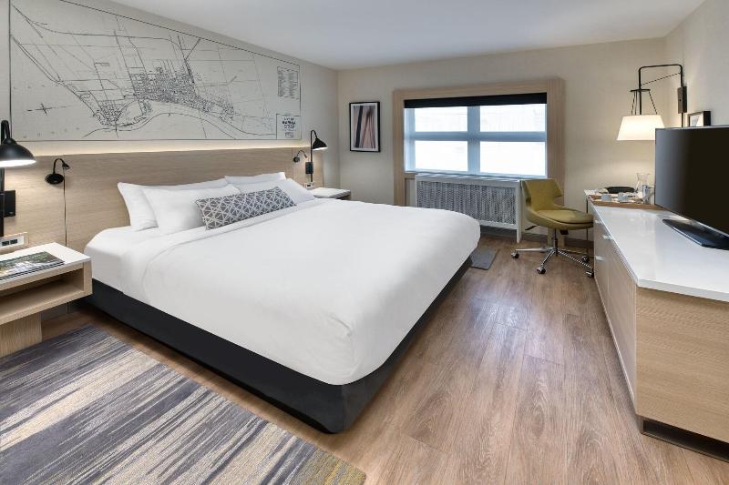 带大床的标准间, The Insignia Hotel, Sarnia, A Tribute Portfolio