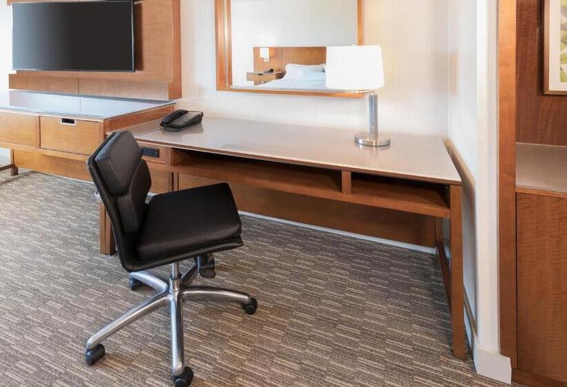 キングサイズベッド、ビュー付きデラックスルーム, The Westin Ottawa