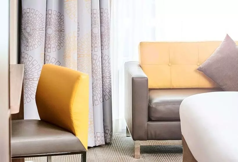 エクゼクティブルーム, Novotel Toronto North York