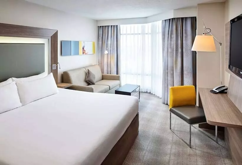エクゼクティブルーム, Novotel Toronto North York