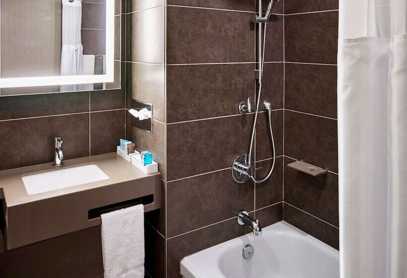 اتاق اجرایی, Novotel Toronto North York