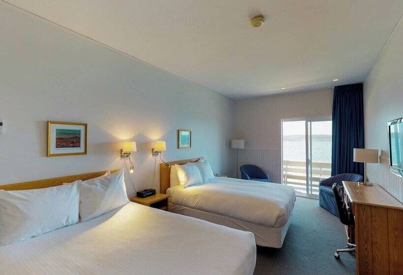 غرفه قياسيه سريرين مزدوجين, Riotel Perce