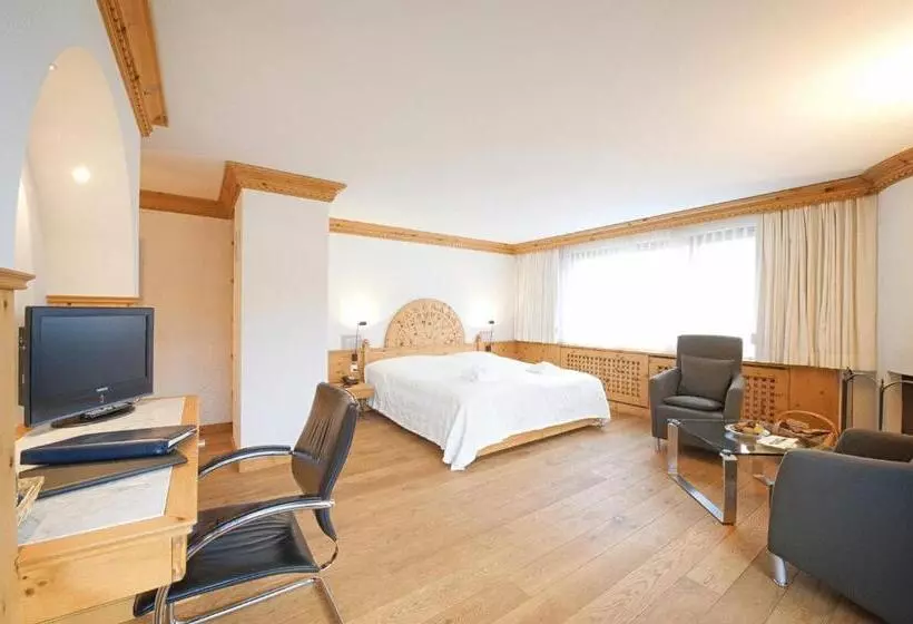 سوییت جونیور با بالکن, Albana Hotel Silvaplana