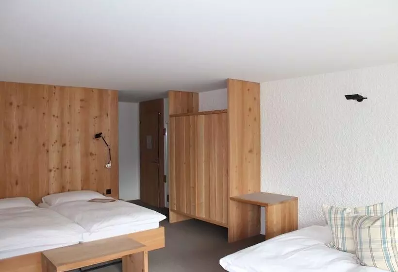 Familienzimmer, Hauser Hotel St. Moritz