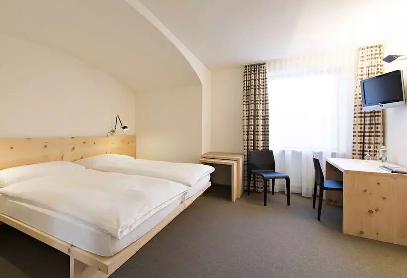 Economy Zimmer, Hauser Hotel St. Moritz