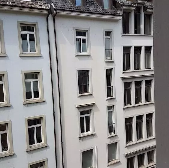 اتاق استاندارد یک نفره, Alpina Luzern