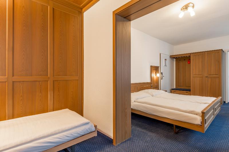 Quarto Triplo Estandar, Alpina Luzern