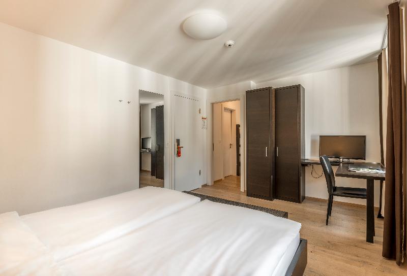 Quarto Quádruplo Estandar, Alpina Luzern