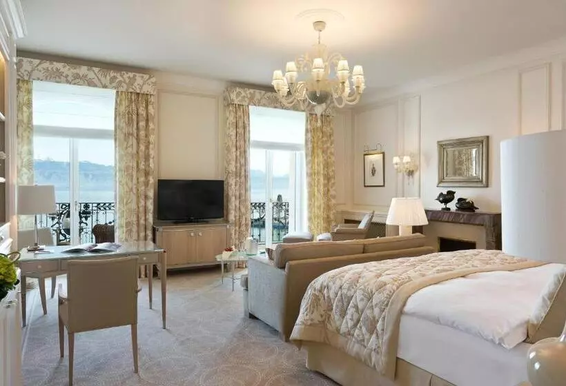 سوییت جونیور با چشم‌انداز دریاچه, Beaurivage Palace