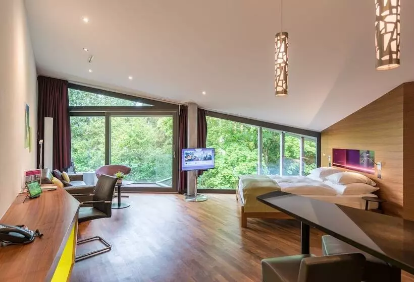 Perhesviitti, Belvoir Lake View & Spa