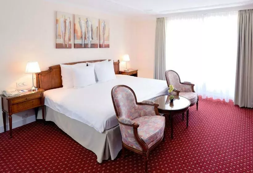 اتاق لوکس با چشمانداز دریاچه, Eden Palace Au Lac