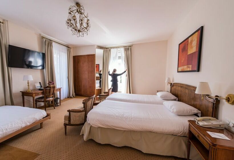 غرفة عائلية, Eden Palace Au Lac