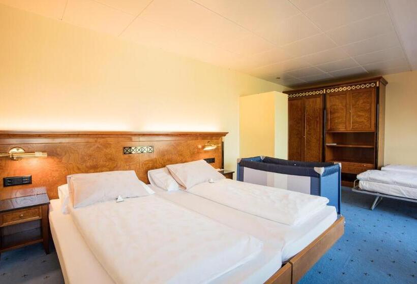 Aile Odası, Engimatt City & Garden