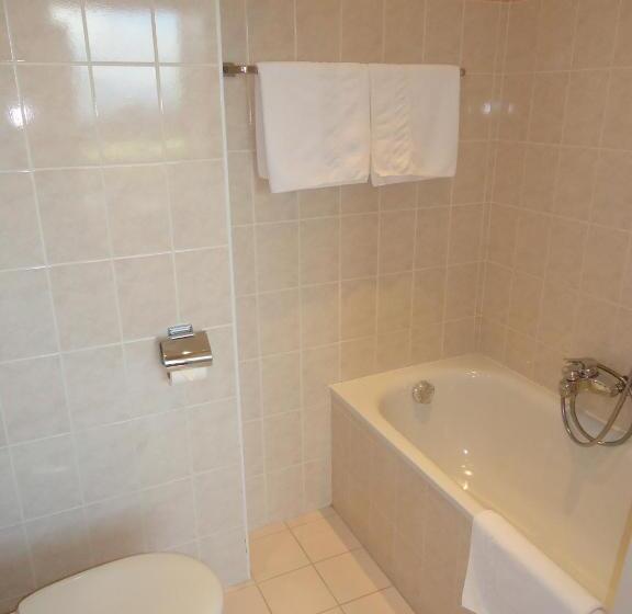 اتاق استاندارد با چشماندازهای پانوراما, Grand Hôtel Du Parc