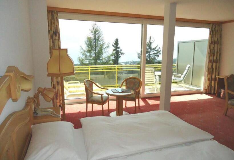 سوییت جونیور با بالکن, Grand Hôtel Du Parc