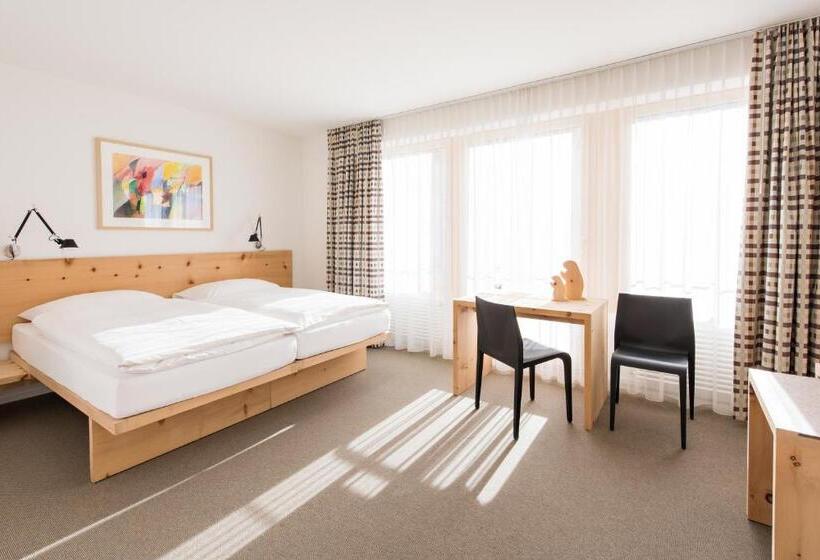Номер Комфорт, Hauser Hotel St. Moritz