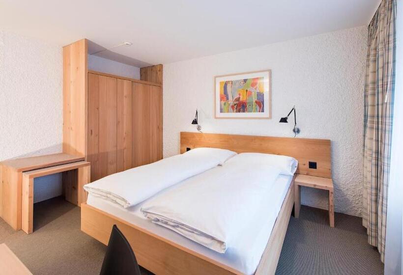 غرفة إقتصادية, Hauser Hotel St. Moritz