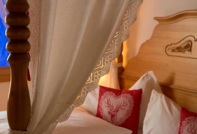 Comfort room with mountain view, Hirschen Grindelwald